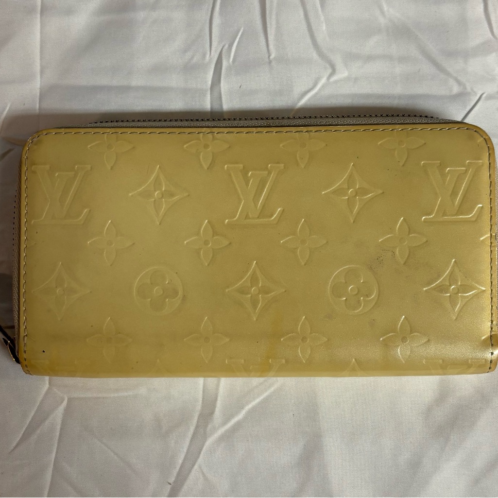 Louis Vuitton Pale Yellow Vernis Zip-Around Wallet